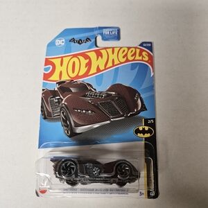 Hot Wheels Batman Batmobile Arkham‎ Asylum 2021